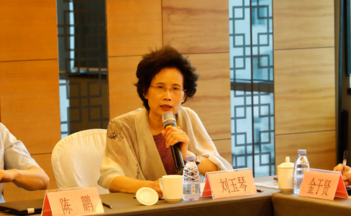 戏剧冲突和情绪高潮没有达到