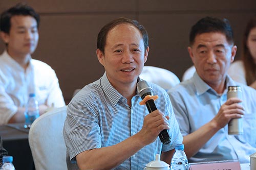 谢柏梁：戏剧冲突应加强必然性，减少偶然性