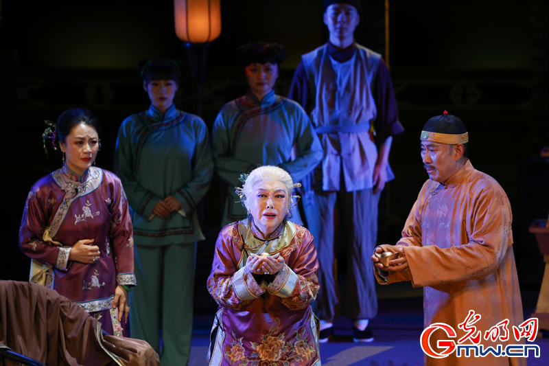 话剧《立秋》明星版在北京上演
