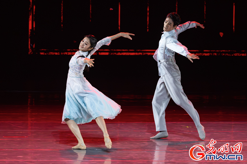 “艺苑撷英——2025年全国优秀青年艺术人才展演”舞蹈专场在京举行 “艺苑撷英——2025年全国优秀青年艺术人才展演”舞蹈专场在京举行