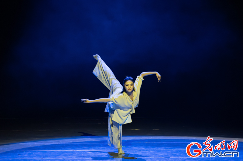 “艺苑撷英——2025年全国优秀青年艺术人才展演”舞蹈专场在京举行 “艺苑撷英——2025年全国优秀青年艺术人才展演”舞蹈专场在京举行