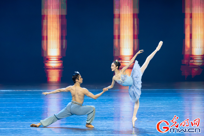 “艺苑撷英——2025年全国优秀青年艺术人才展演”舞蹈专场在京举行 “艺苑撷英——2025年全国优秀青年艺术人才展演”舞蹈专场在京举行