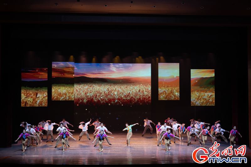 “艺苑撷英——2025年全国优秀青年艺术人才展演”舞蹈专场在京举行 “艺苑撷英——2025年全国优秀青年艺术人才展演”舞蹈专场在京举行