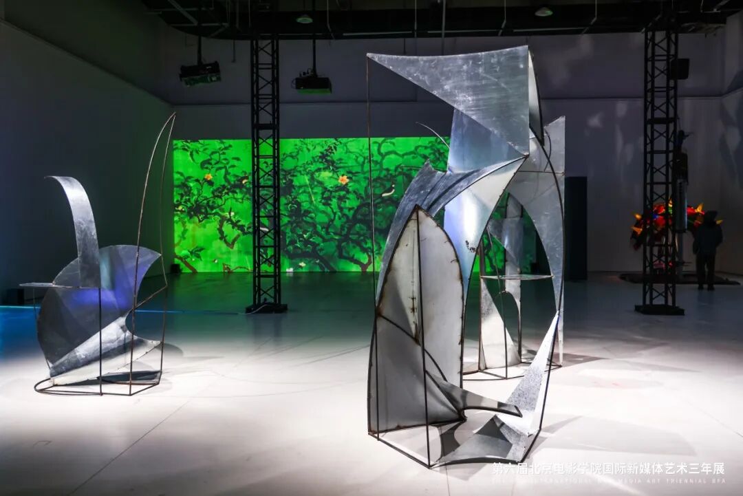 第六届北京电影学院国际新媒体艺术三年展启幕 科技与人文携手共探艺术本源 第六届北京电影学院国际新媒体艺术三年展启幕 科技与人文携手共探艺术本源
