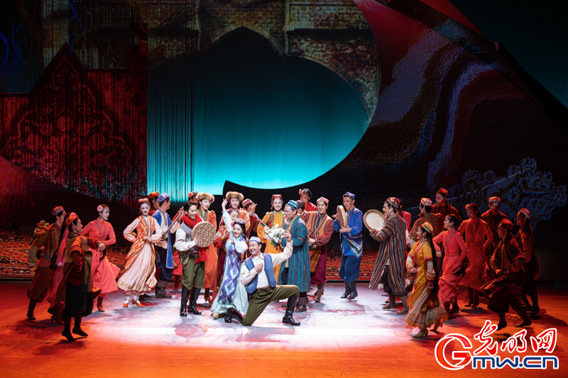 歌舞剧《草原之夜》在京首演