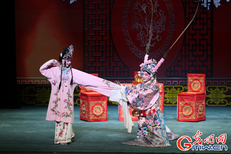 第二届中国戏曲稀有剧种优秀剧目展演第三场举行