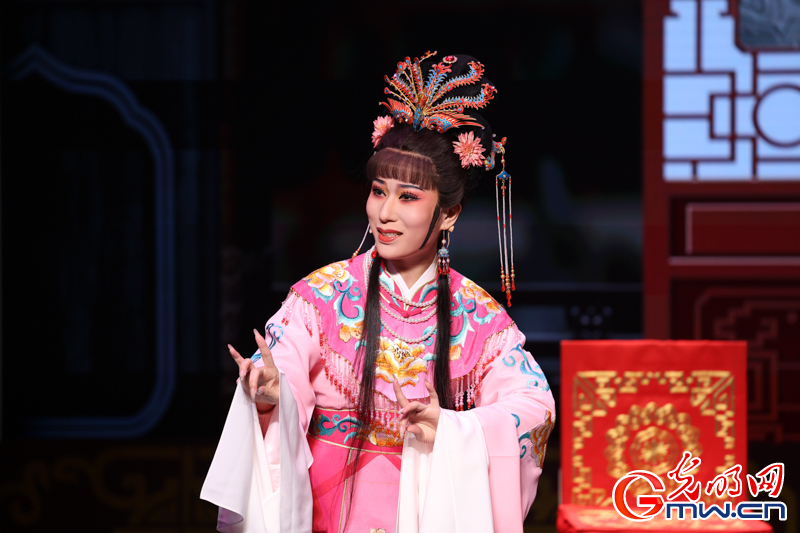 第二届中国戏曲稀有剧种优秀剧目展演第三场举行