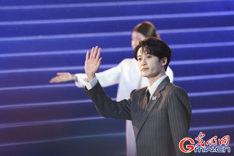 第十六届北京国际电影节开幕