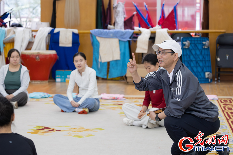 《白蛇新语》戏曲表演工作坊在中国戏曲学院启动 《白蛇新语》戏曲表演工作坊在中国戏曲学院启动
