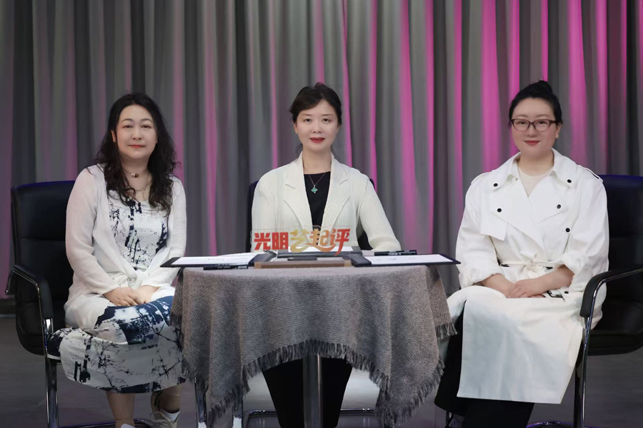 【光明艺起评】AI短剧批量上线,真人剧会“死”吗? 【光明艺起评】AI短剧批量上线,真人剧会“死”吗?