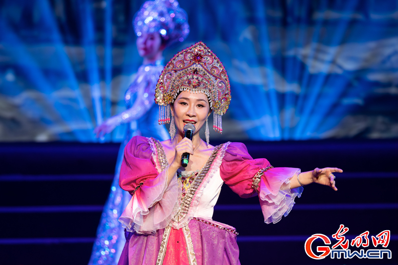 歌舞秀《东方·乐五洲》在京上演