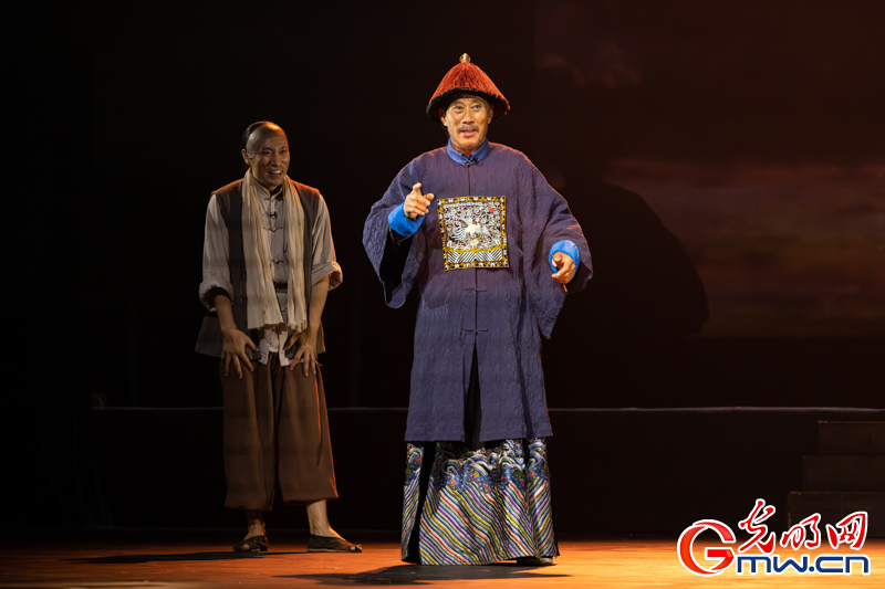 话剧《赶大营》亮相梅兰芳大剧院,第七届全国少数民族文艺会演正式开启 话剧《赶大营》亮相梅兰芳大剧院,第七届全国少数民族文艺会演正式开启