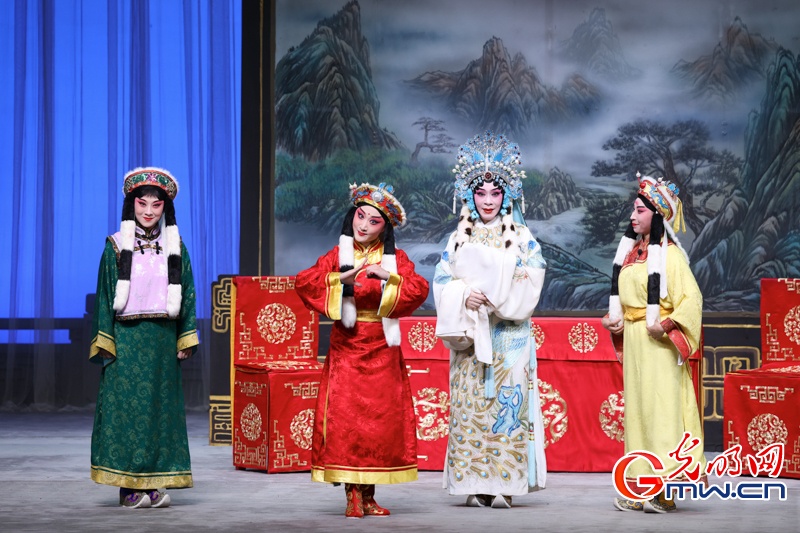 京剧《文姬归汉》亮相长安大戏院,唱响跨越千年的民族交融佳话 京剧《文姬归汉》亮相长安大戏院,唱响跨越千年的民族交融佳话
