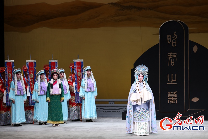京剧《文姬归汉》亮相长安大戏院,唱响跨越千年的民族交融佳话 京剧《文姬归汉》亮相长安大戏院,唱响跨越千年的民族交融佳话