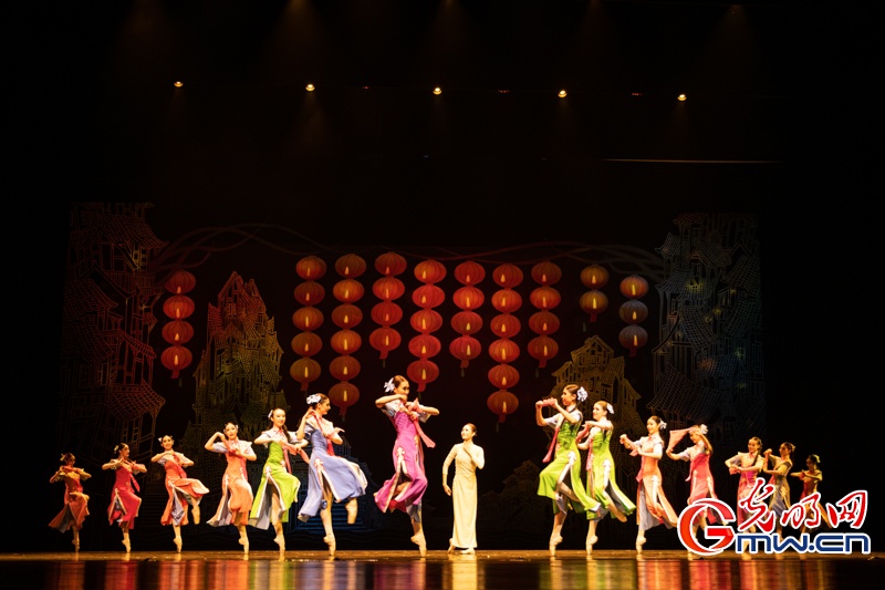 芭蕾舞剧《归来红菱艳》在京上演,演绎足尖上的民族壮歌 芭蕾舞剧《归来红菱艳》在京上演,演绎足尖上的民族壮歌