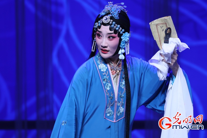 生、旦、净、丑同台竞艺：青年戏曲的一次集中亮相