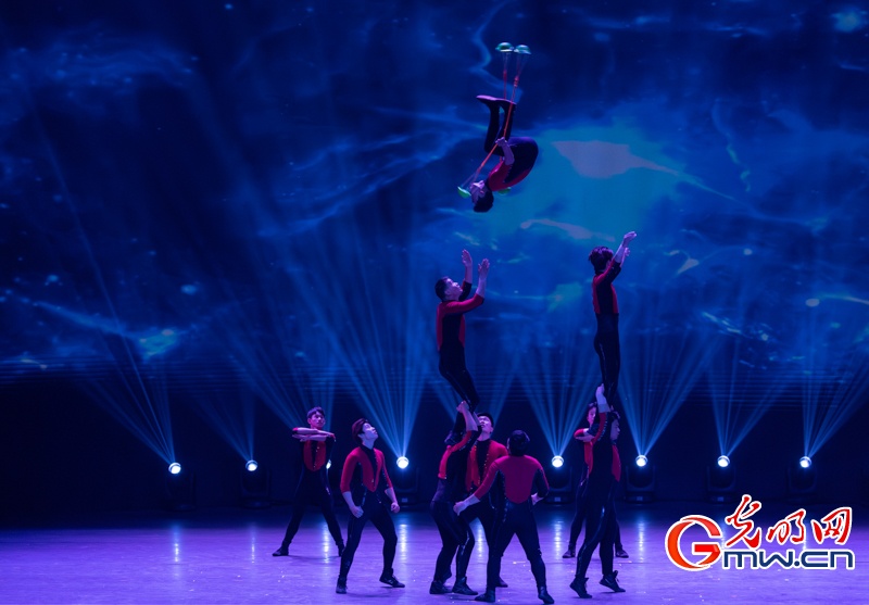 艺苑撷英——2026年全国优秀青年杂技人才展演在京上演 艺苑撷英——2026年全国优秀青年杂技人才展演在京上演